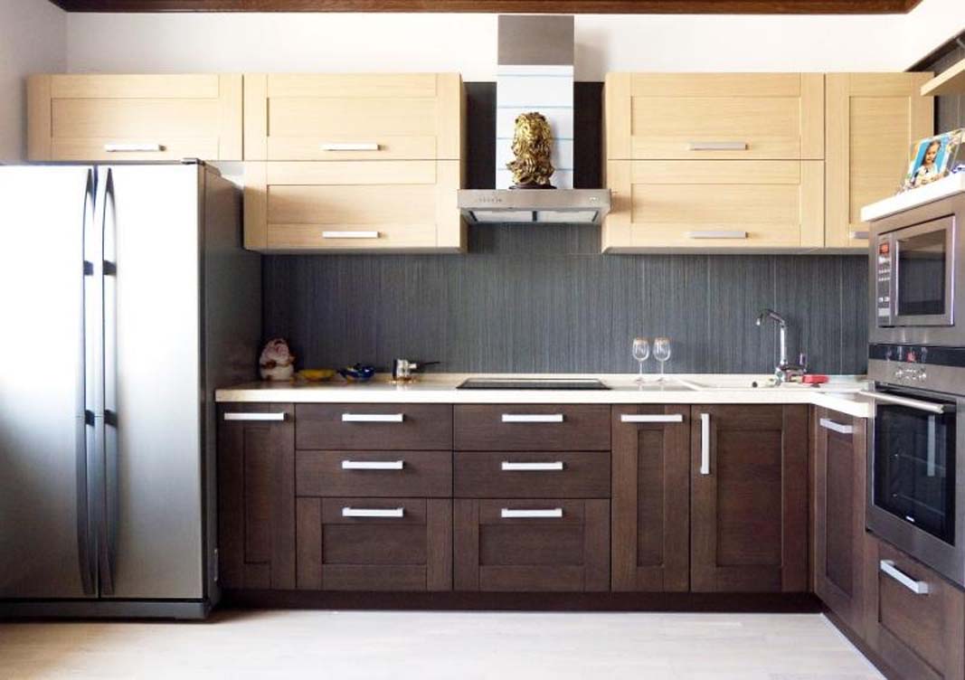 Wood Kitchen Cabinet Design for Sale in Kampala Uganda. Modern Kitchen Design And Installation in Uganda. Carpentry Services for: Home Furniture, Hotel and Restaurant Furniture, House and Apartment Kitchen Design in Kampala-Uganda. Modern Wood Furniture Design in Kampala Uganda, Masterwood Investments Uganda, Ugabox.