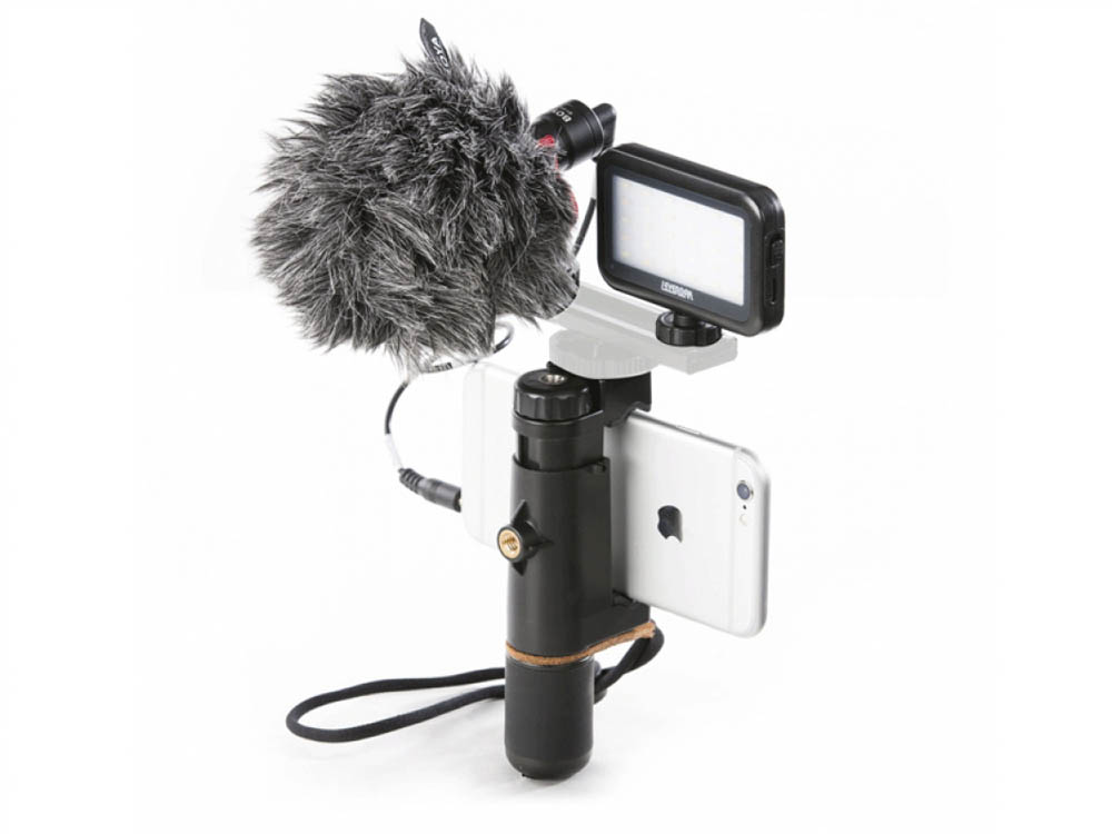 Ulanzi PT-2 Kit Smartphone Video Gear Microphone Video Light For Youtube in Uganda, Photo & Video Lighting Accessories & Equipment. Professional Photography, Film, Video, Cameras & Equipment Shop in Kampala Uganda, Ugabox