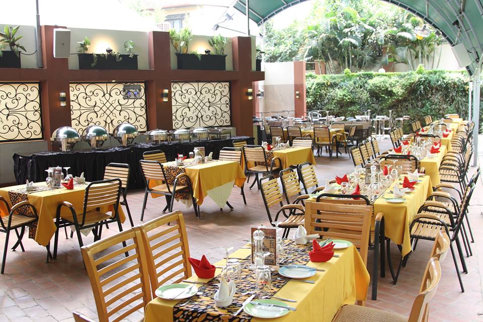 The Pyramids Casino and Restaurant Yusuf Lule Avenue Kampala Uganda, Good food in Kampala, Food & Drink, Top Bar, Top Restaurant, Lounge, Top Bar and Lounge, Cool night out, Business hangouts, Corporate Venues, Corporate hangouts, Beer, Wine, Spirits, Cocktail bar, Sports Bar, Amazing Beer prices, Cheap Beer, Great Place to Drink after work, Gins and local beers, Grilled food and wood-fired pizzas, Chatting and Drinking, Chilling with friends and mates, Date night, Eating and Drinking, Birthday & Private parties, Drinking and Dancing, Cocktail Bar, Lounge Bar, Party Bar, Kampala Pub, Cool DJs, Lively Music, Great Beer Drink Out, Tasteful Delicious food in Kampala, Amazing Drinking Venue in Kampala Uganda, Ugabox