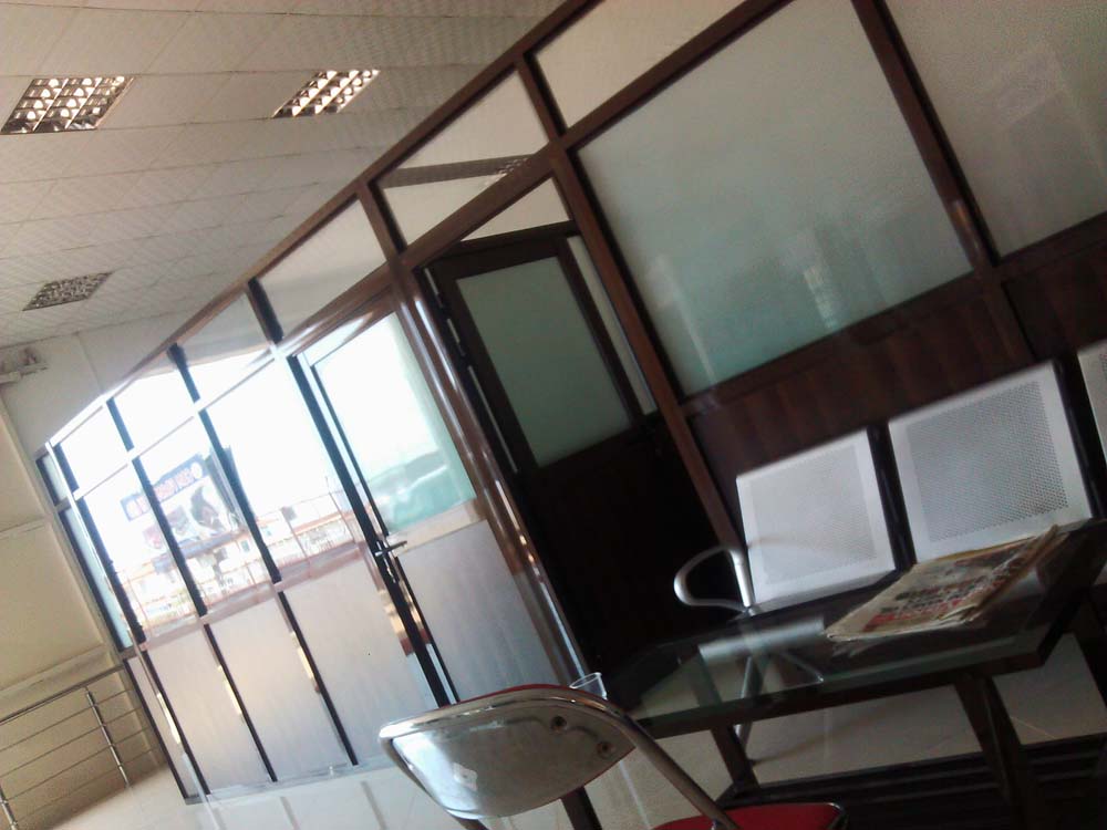 Aluminium Office Partitioning Kampala Uganda, Office Partitions Uganda, Oldvoi Uganda Limited Construction Comapany, Ugabox