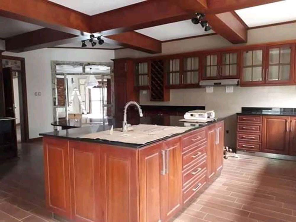 Wood Kitchen Cabinets in Kampala Uganda, Modern Kitchens Cabinets Maker, Home, Office and Hotel Furniture Uganda, Wood Furniture Manufacturer, Interior Design, Erimu Furniture Company Uganda, Ugabox