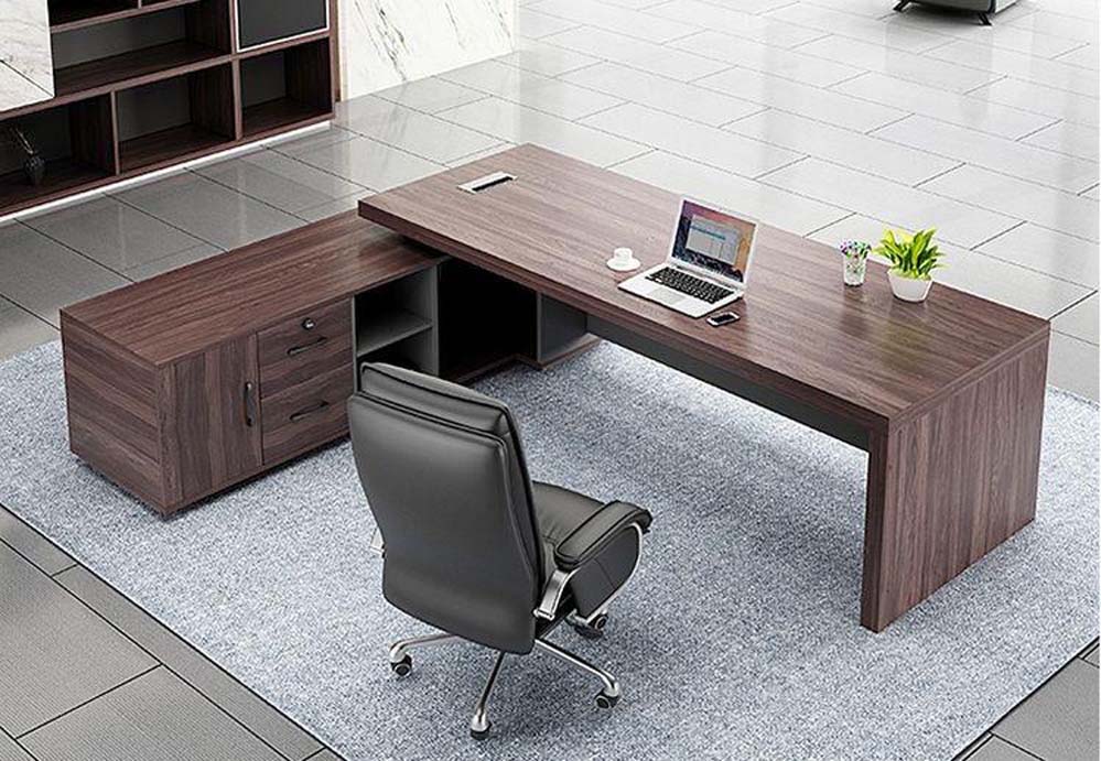 Office Desks for Sale in Kampala Uganda. CEO Table Furniture, Office Furniture in Uganda, Custom Made Office Furniture Design And Making in Uganda, Timber King Furniture Company Supplier in Uganda, Ugabox