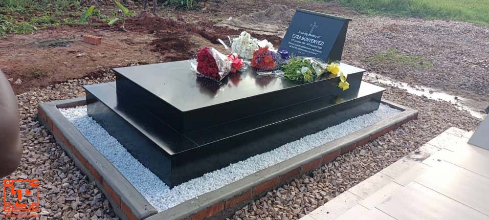 Granite Grave in Uganda, Granite And Marble Memorial Graves, Other Services from Topcon Granite & Terrazzo Ltd: Grave Engravers/Markers, Headstone Engraving, Tombstones, Amalolo-Grave Design And Maker, Grave Engraving, Memorial Headstones Maker And Granite Graves Supplier in Kampala Uganda. Ugabox