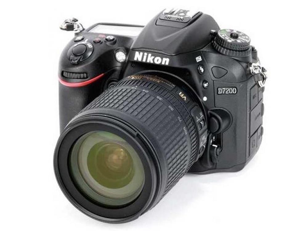 Nikon D7200 Camera for Sale in Uganda. The Nikon D7200 is a 24-megapixel APS-C digital single-lens reflex camera announced by Nikon on March 2, 2015. Professional Photography, Film, Video, Cameras & Equipment Shop in Kampala Uganda, Ugabox