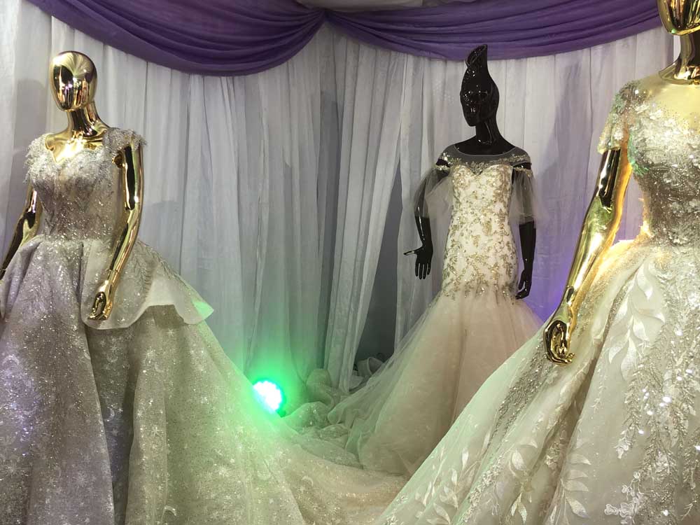 Wedding Dresses/Bridal Gowns in Kampala Uganda. Diz Bridal Parlour Uganda Services: Bridal Fashion, Wedding Styling, Bridal Wear, Bridal Gowns, Bridesmaid Dresses, Flower Girl Dresses, Dresses for Wedding in Kampala Uganda. Ugabox