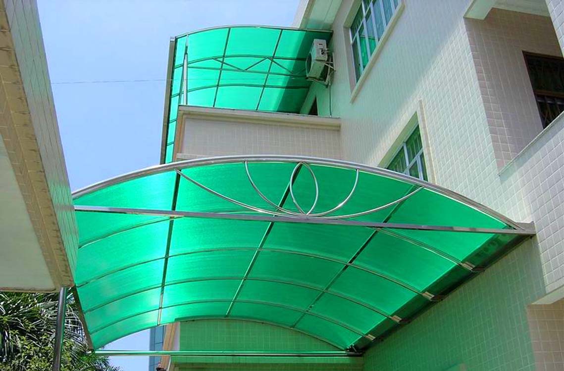 Polycarbonate Pergola Roof in Kampala Uganda. Pergola Roof Design and Installation. Other Services: Wood/Steel/Aluminium Pergola Design and Installation, Aluminium Roofs, Glass Roofs, Aluminium Doors and Windows, Home Interior and Exterior Design, Aluminium Products, Aluminium Construction, Aluminium House, Aluminium Building, Aluminium/Metal/Steel Fabrication in Kampala Uganda, Ugabox