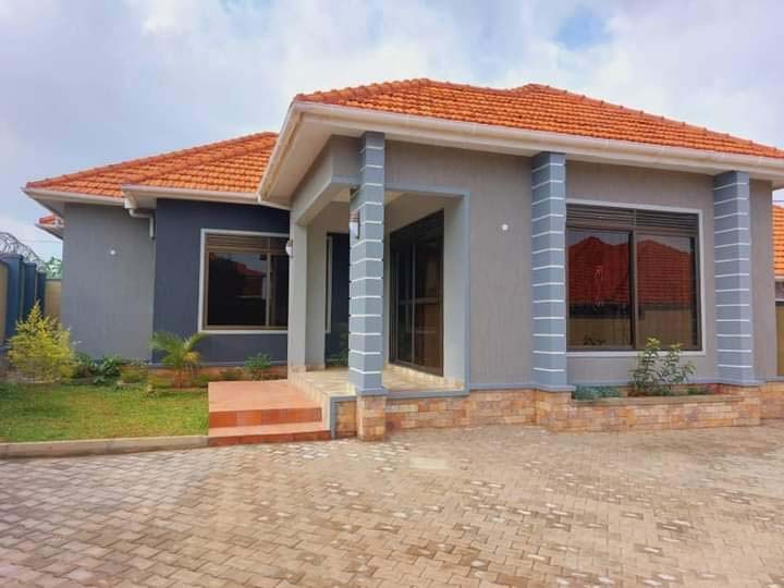 UGX 500M, Kyanja House For Sale Uganda. Freekz Real Estate Kampala Uganda, Ugabox