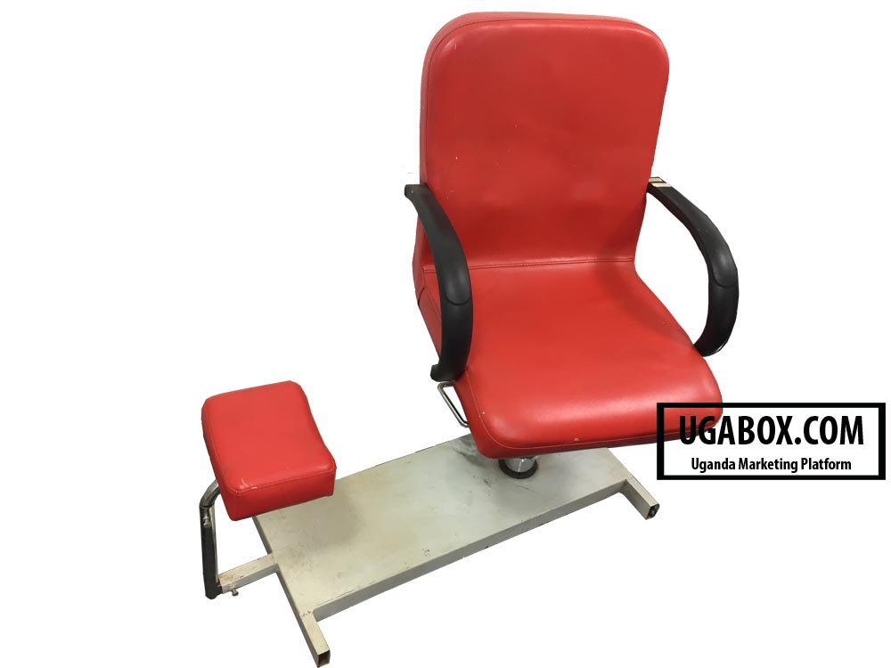 Massage Chair for Sale in Kampala Uganda, Sale Price: Ugx 900,000, Salon Equipment & Furniture Shop in Kampala Uganda, Delight Supplies Salon Equipment Uganda, Ugabox