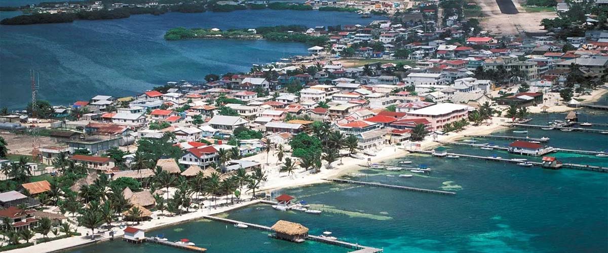 Belize. Belize Tourist Attractions. Belize Holiday Destinations, Tours And Travel. Belize Business And Investment. Information, Tourism, Trade, Brands And Companies. Ugabox.com