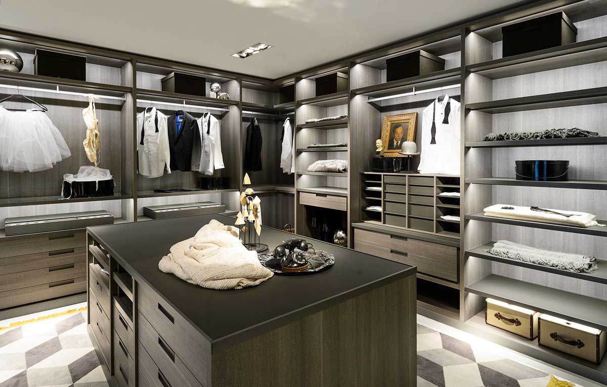 Walk in closets in Kampala Uganda. Stylish modern walk in closets installation in Uganda. Trust Interiors Uganda. Leading interior design company in Uganda. Services: Interior design services, installation services, manufacturing of modern stylish furniture products in Uganda, East Africa. ugabox.com