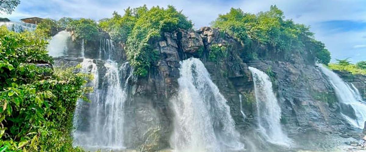 Visit Central African Republic. Explore Central African Republic: stunning natural wonders, landscapes, landmarks and experience unique cultures, food, places and adventures. Plan your next trip with us. Travel, tour guides and business and holiday destinations. Ugabox.com